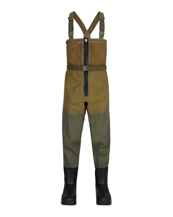  Simms M's Freestone Z Bootfoot Waders with Rubber Sole showcasing a waterproof design, integrated bootfoot, and sturdy rubber sole, perfect for providing traction and comfort during fishing in various conditions.