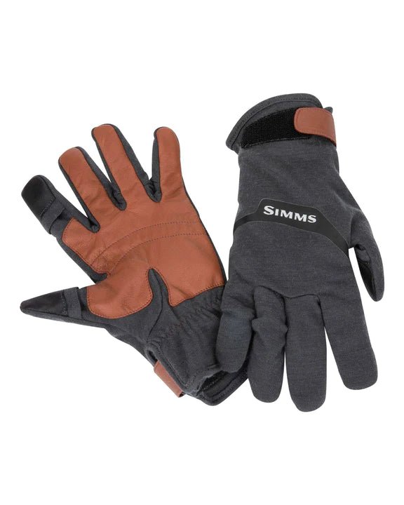 Simms M's Lightweight Wool Flex Glove featuring a snug fit, soft wool blend, and flexible design, ideal for providing warmth and dexterity during fishing trips in cooler weather.